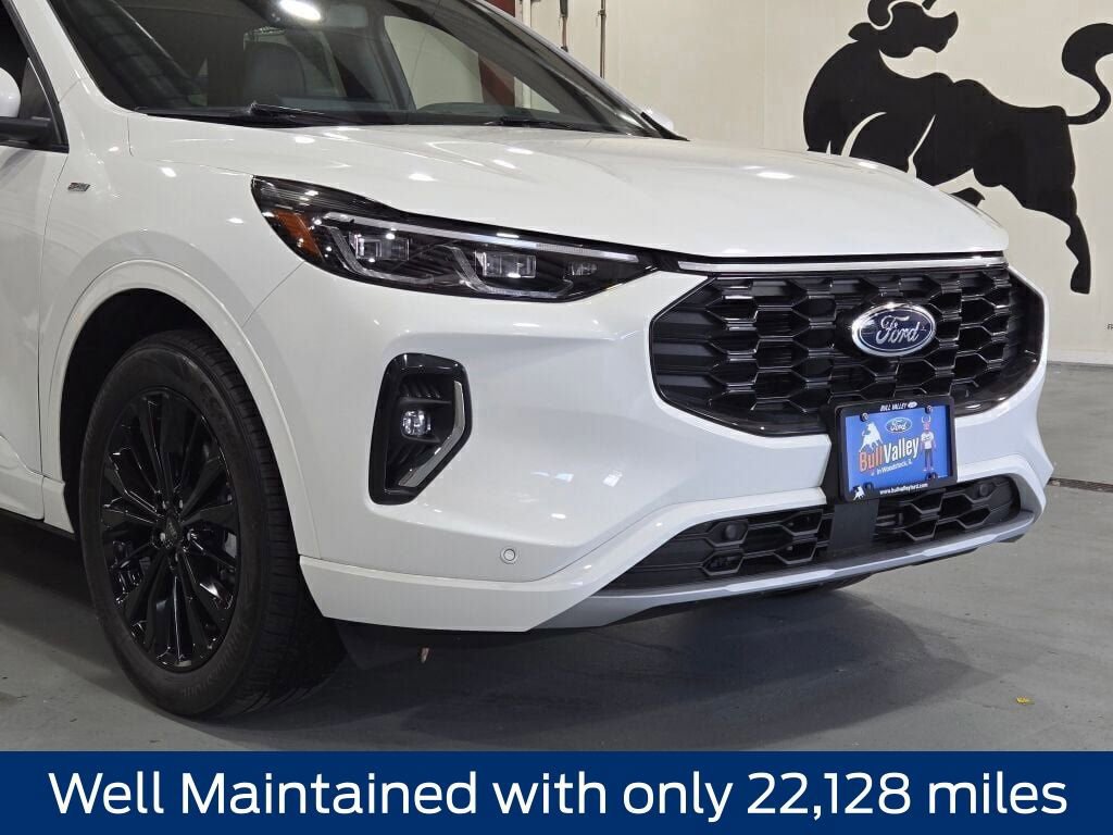 Certified 2023 Ford Escape ST-Line Elite AWD/4WD image 7