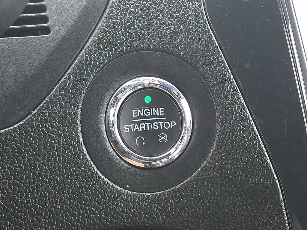 Certified 2018 Ford Explorer XLT w/ Equipment Group 202A image 24