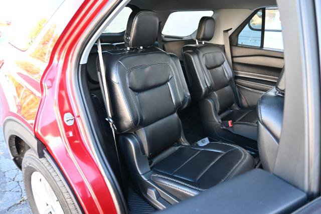 Certified 2020 Ford Explorer XLT w/ Equipment Group 202A AWD/4WD image 27