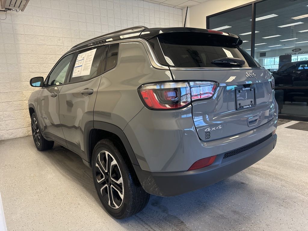 Used 2022 Jeep Compass Limited image 16