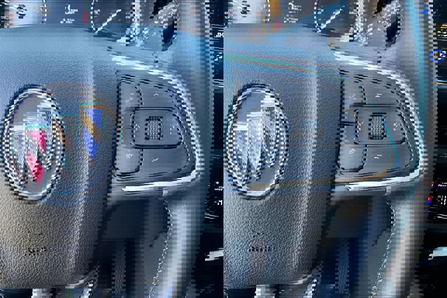 Used 2022 Buick Envision Preferred image 25