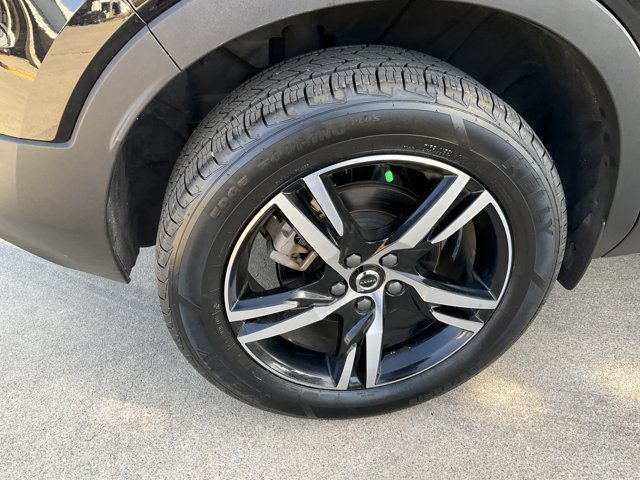 Used 2024 Volvo XC40 B5 Core AWD/4WD image 17