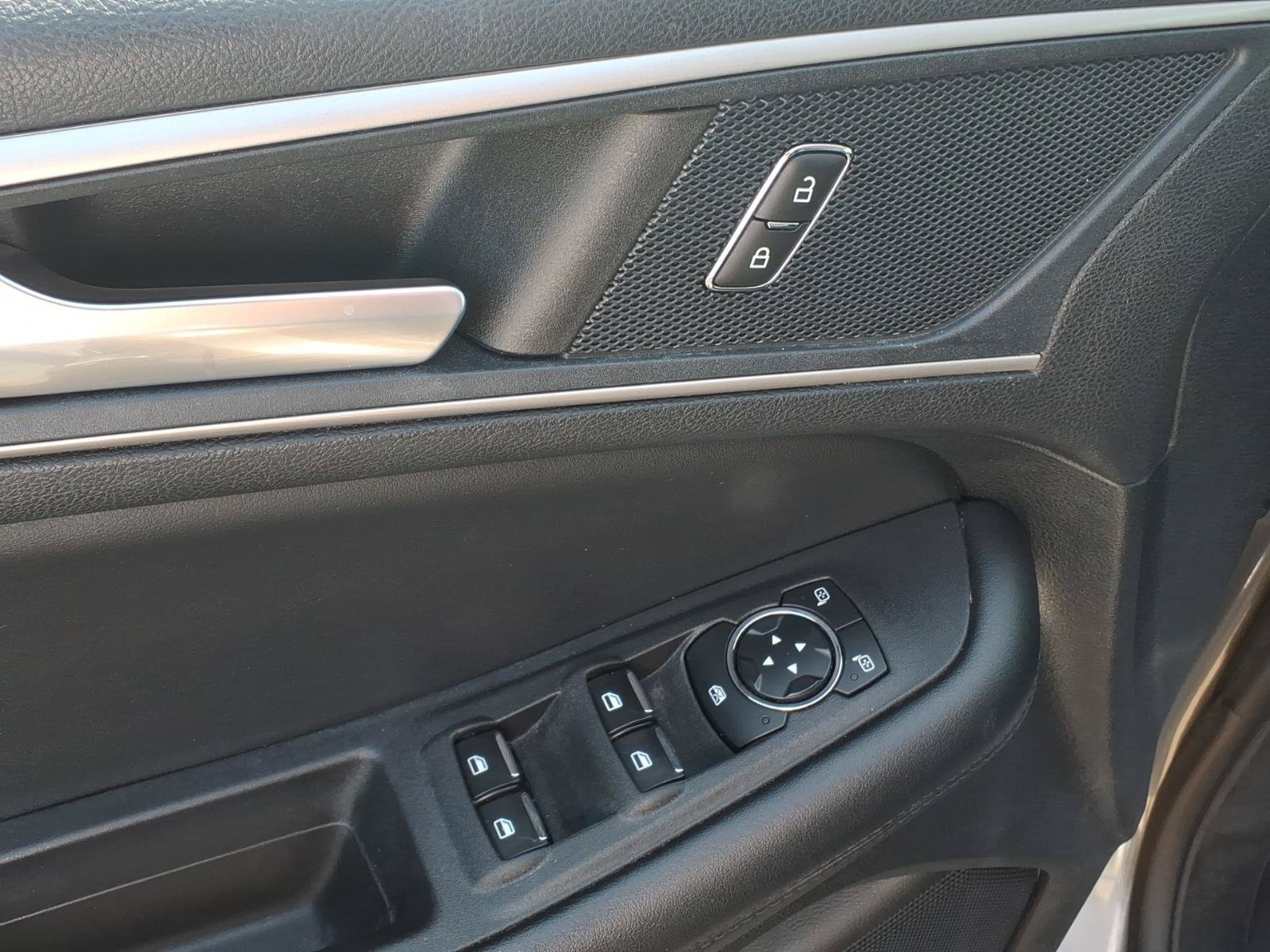 Certified 2023 Ford Edge SEL AWD/4WD image 15