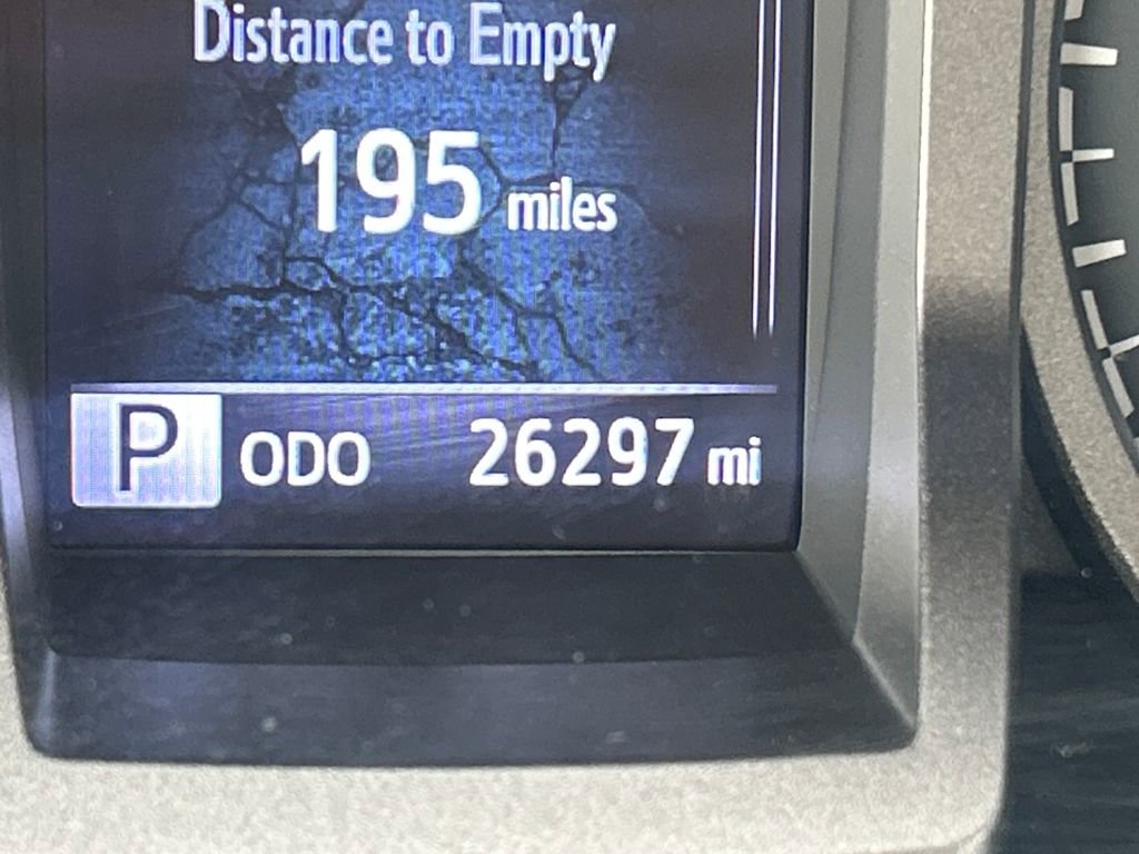 Used 2022 Toyota Tacoma TRD Off-Road image 23