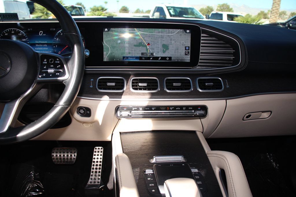 Used 2022 Mercedes-Benz GLS 450 4MATIC image 17