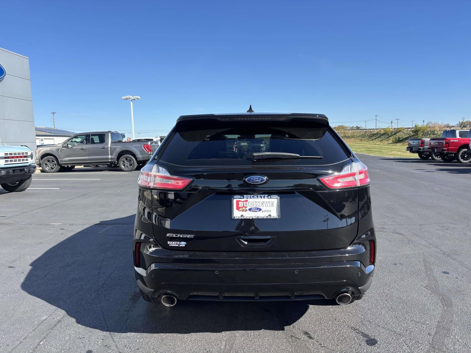 Certified 2020 Ford Edge ST-Line w/ Cold Weather Package image 8