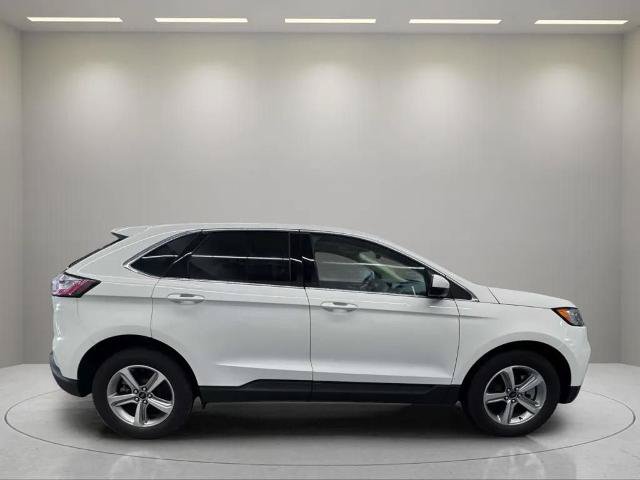 Certified 2024 Ford Edge SEL w/ Convenience Package AWD/4WD image 4
