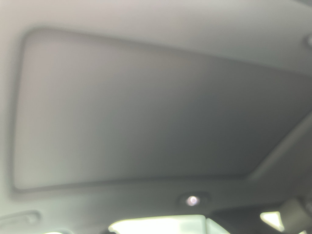 Used 2019 Chevrolet Equinox Premier FWD image 26