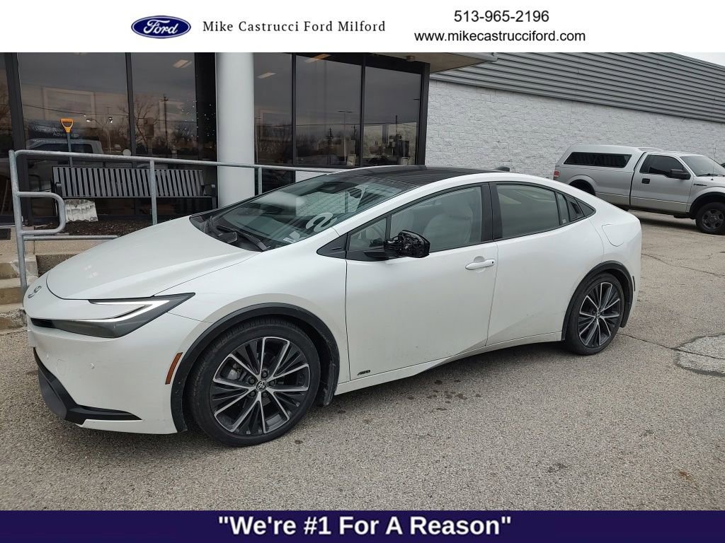 Used 2024 Toyota Prius Limited image 3