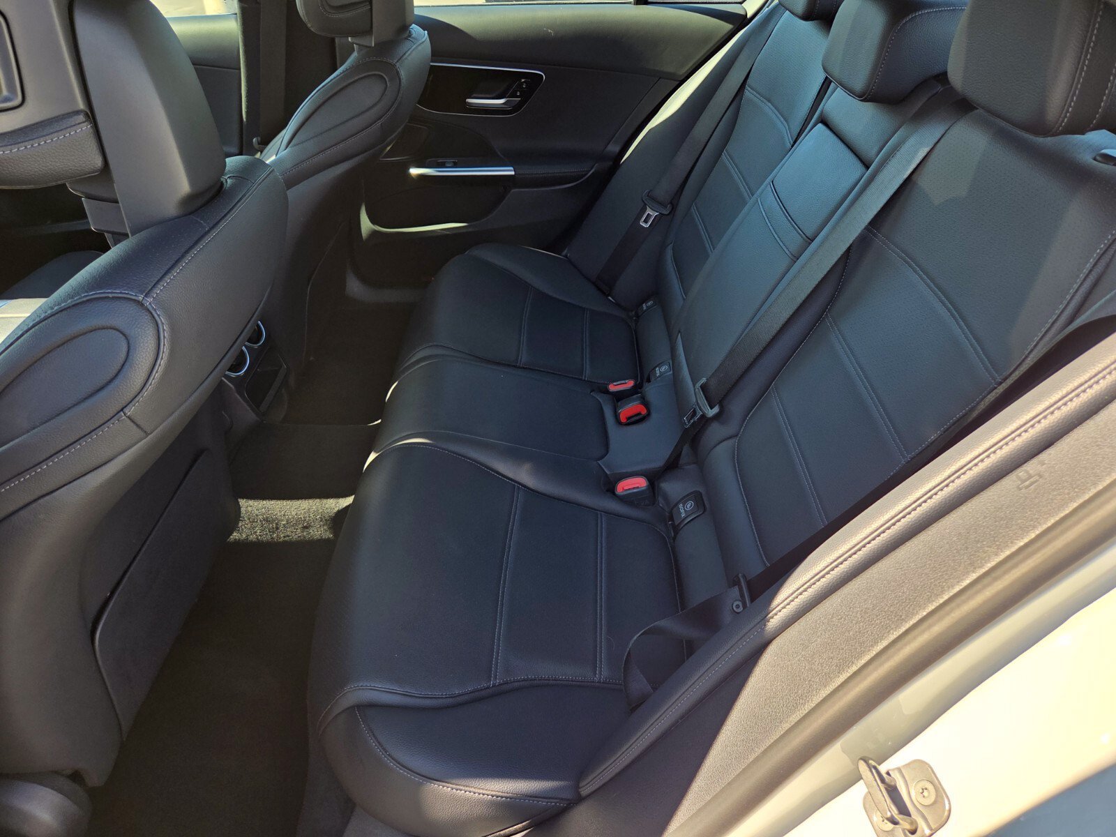 Used 2024 Mercedes-Benz C 300 4MATIC Sedan image 12