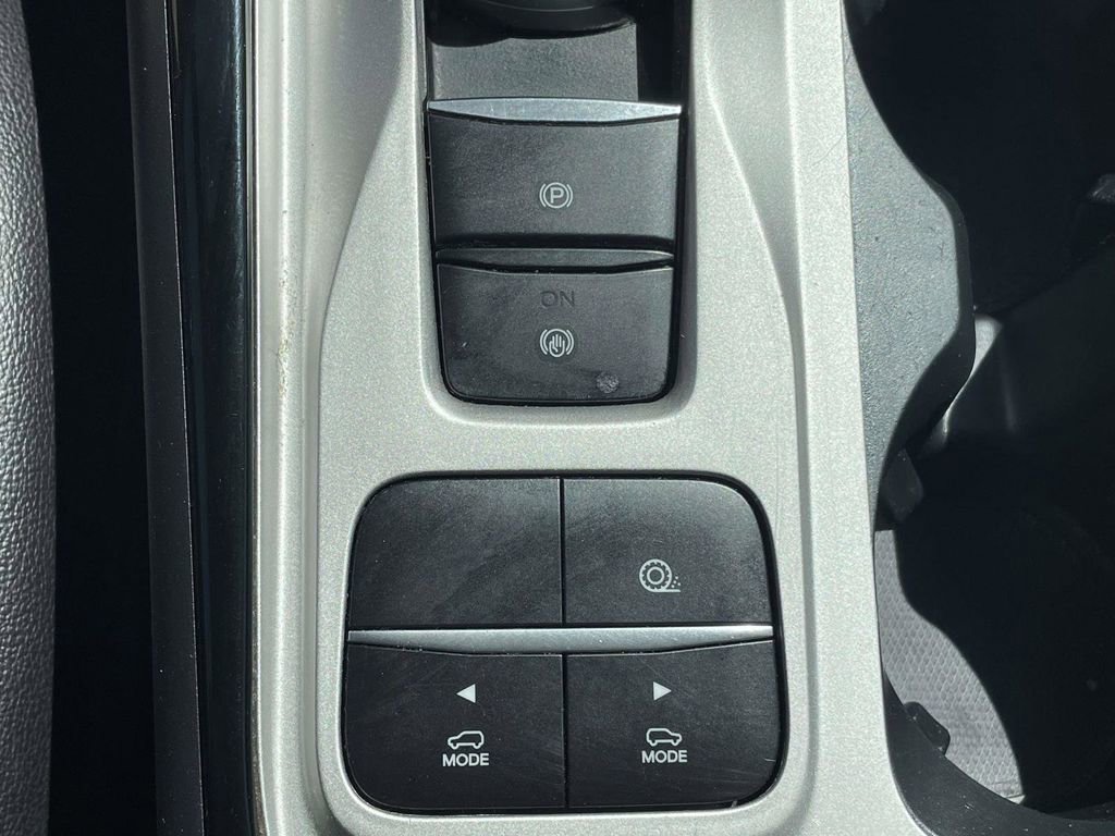 Certified 2023 Ford Explorer ST-Line w/ Class IV Trailer Tow Package image 26