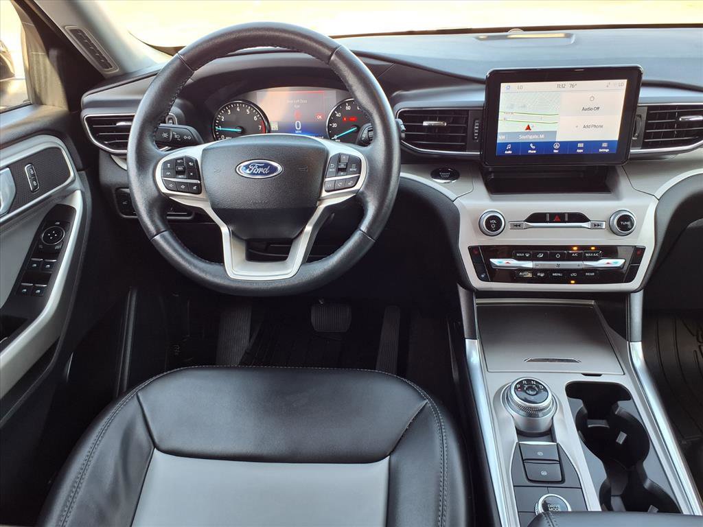 Certified 2023 Ford Explorer XLT w/ Equipment Group 202A image 9