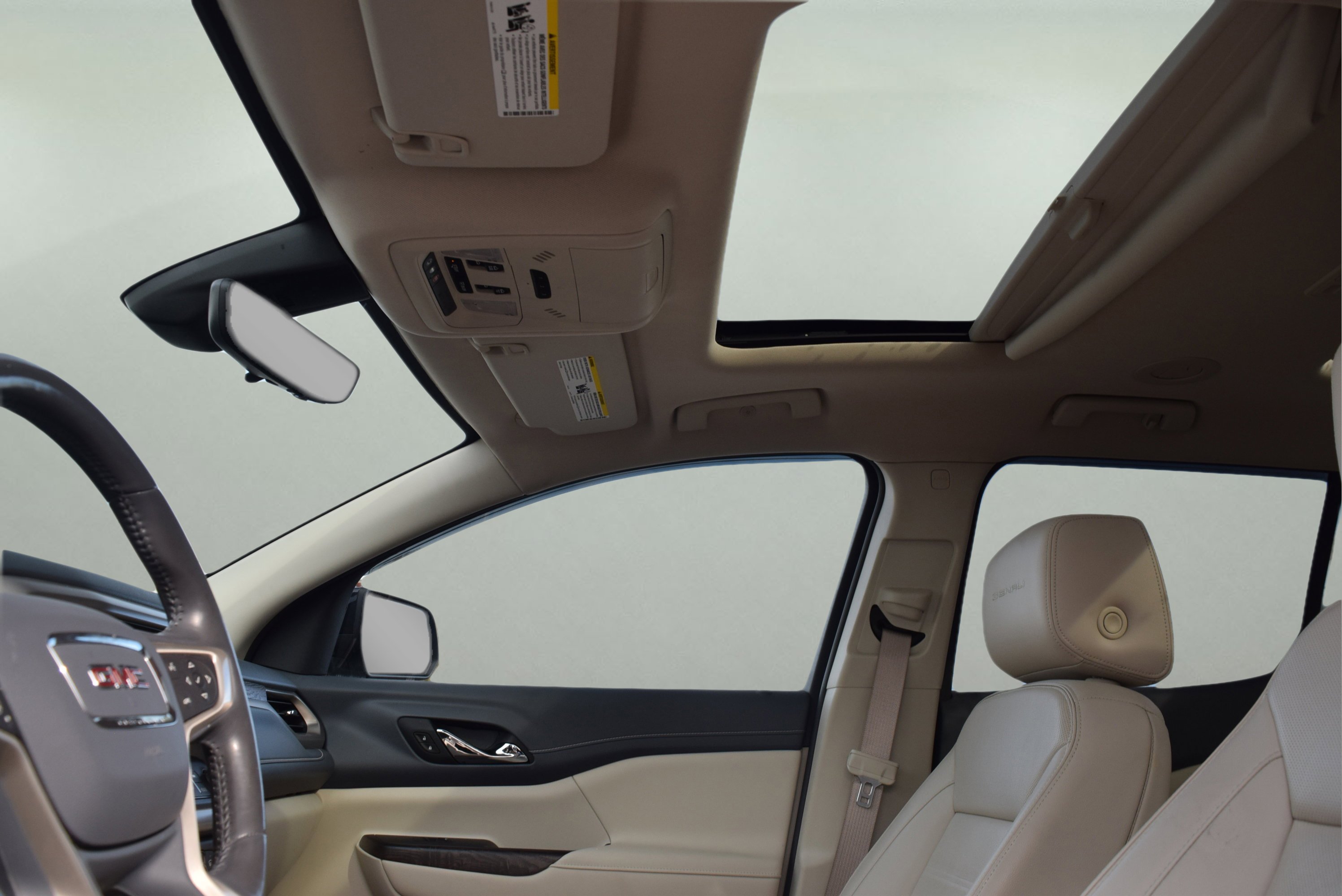 Used 2021 GMC Acadia Denali w/ Denali Ultimate Package image 15