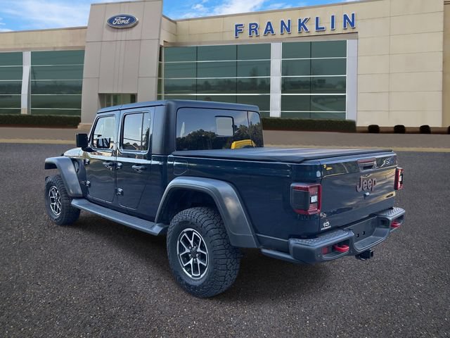 Used 2025 Jeep Gladiator Rubicon w/ Safety Group AWD/4WD image 5