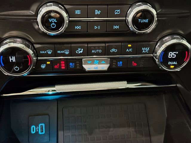 Certified 2021 Ford F150 Raptor w/ Equipment Group 801A High image 19