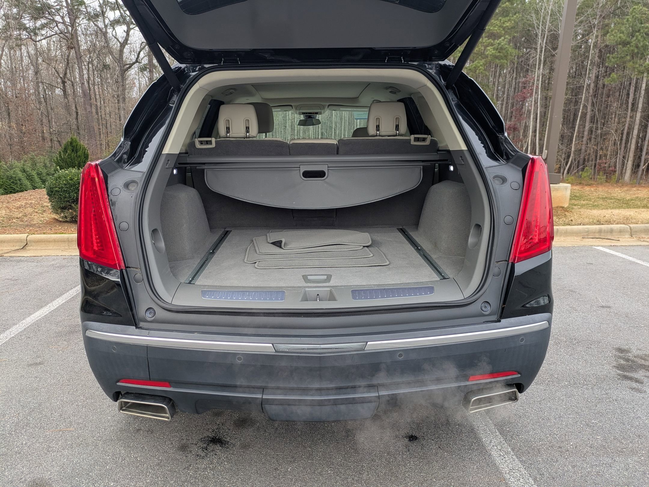 Used 2019 Cadillac XT5 Premium Luxury w/ Driver Assist Package image 32