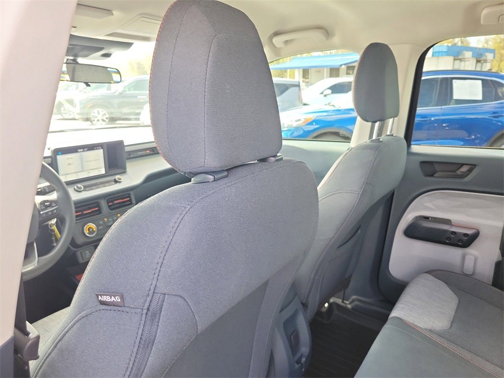 Certified 2022 Ford Maverick XLT image 9