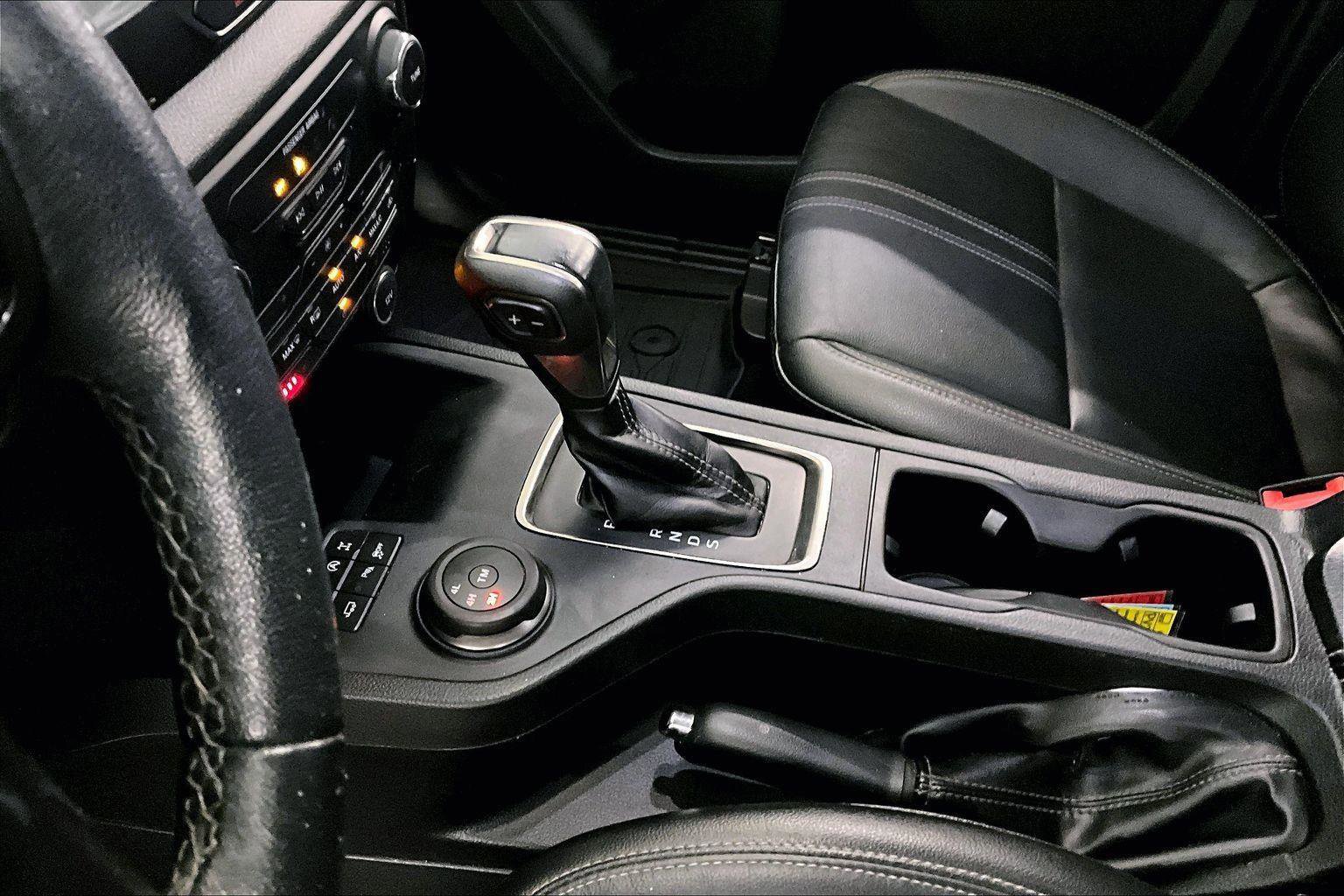 Certified 2019 Ford Ranger Lariat w/ Equipment Group 501A Mid image 16