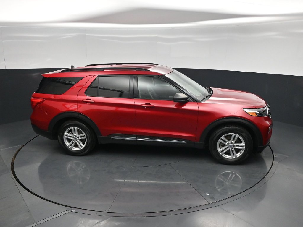 Certified 2021 Ford Explorer XLT w/ Equipment Group 202A RWD image 53