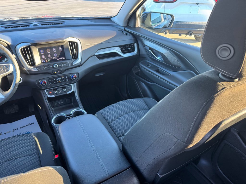 Used 2023 GMC Terrain SLE w/ Driver Convenience Package image 25