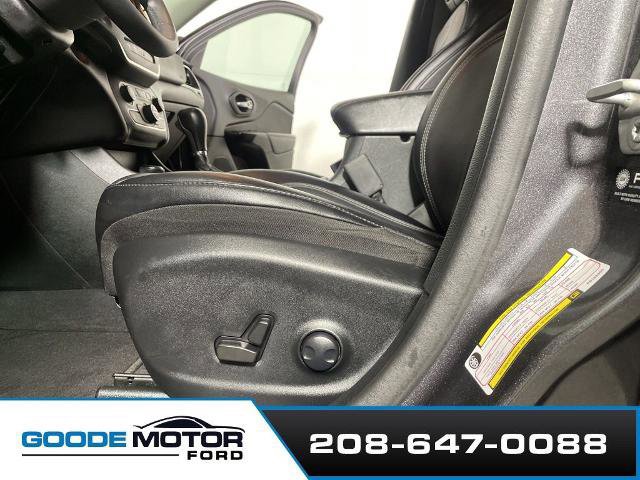 Used 2023 Jeep Cherokee Altitude Lux image 11