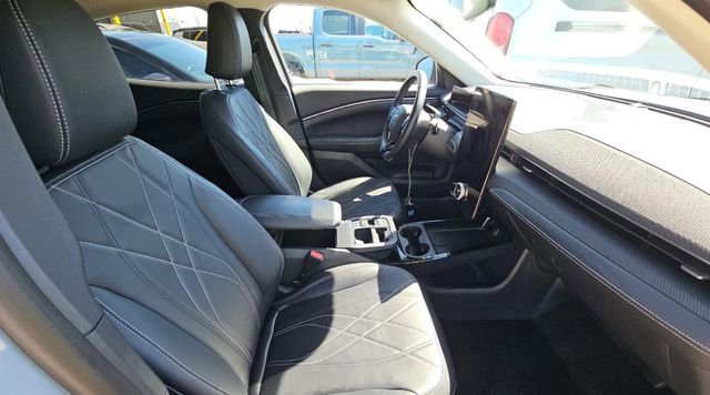 Certified 2025 Ford Mustang Mach-E Select RWD image 5