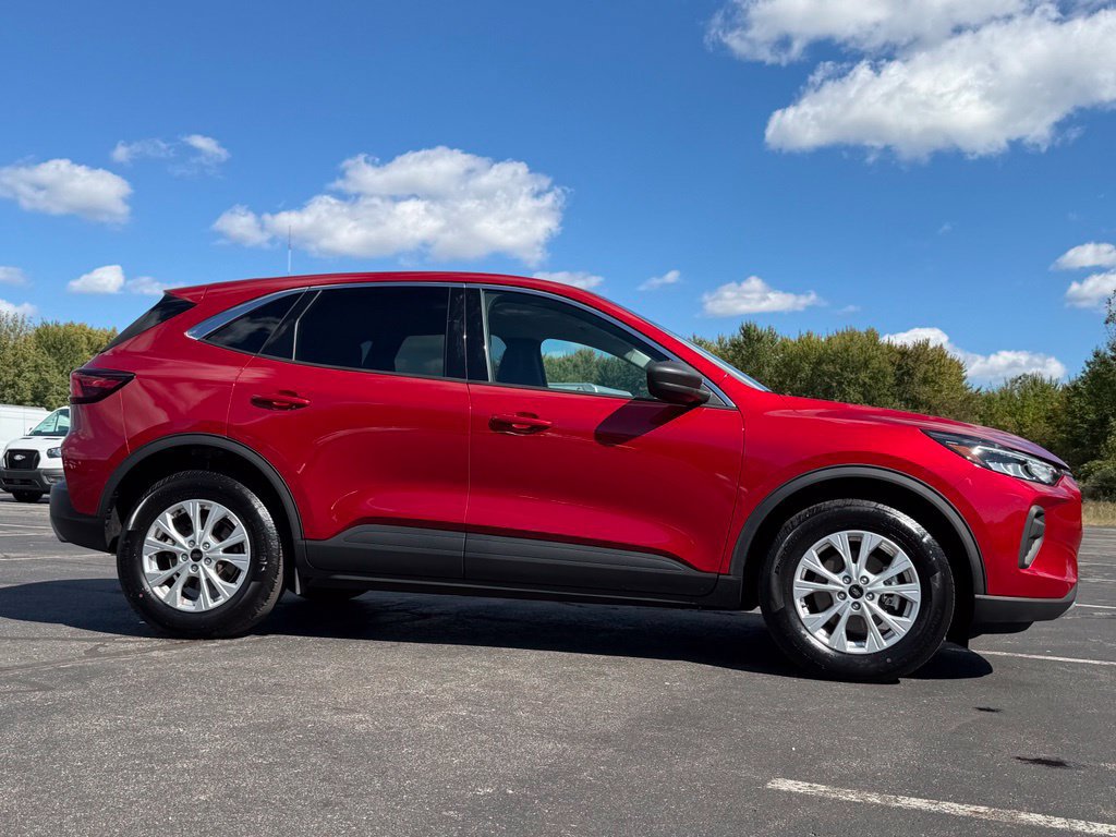 Certified 2023 Ford Escape Active AWD/4WD image 7