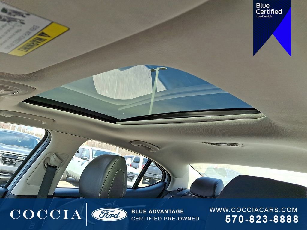 Used 2021 Genesis G70 2.0T w/ Elite Package image 14