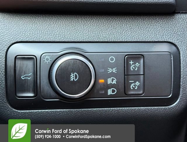 Certified 2025 Ford Escape ST-Line Select AWD/4WD image 28