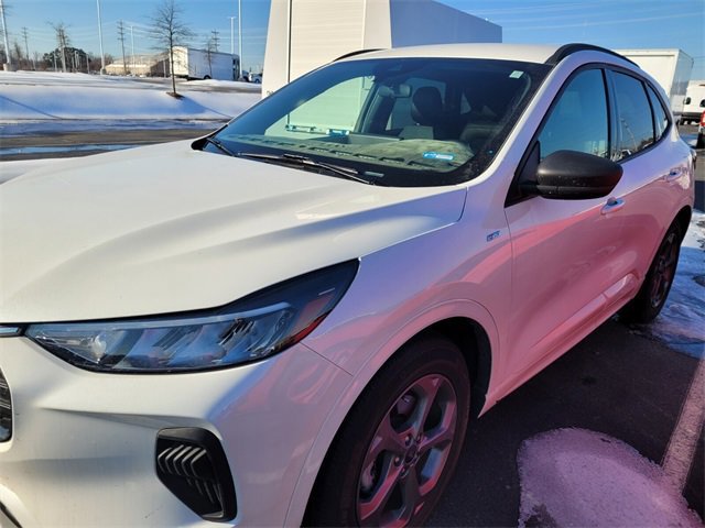 Certified 2024 Ford Escape ST-Line w/ Tech Pack #1 image 2