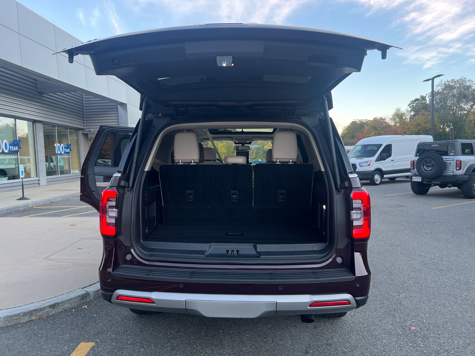 Certified 2024 Ford Expedition Limited AWD/4WD image 11