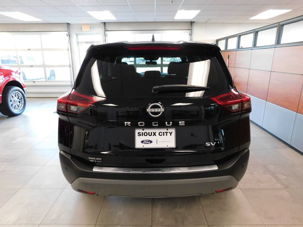Used 2023 Nissan Rogue SV FWD image 5