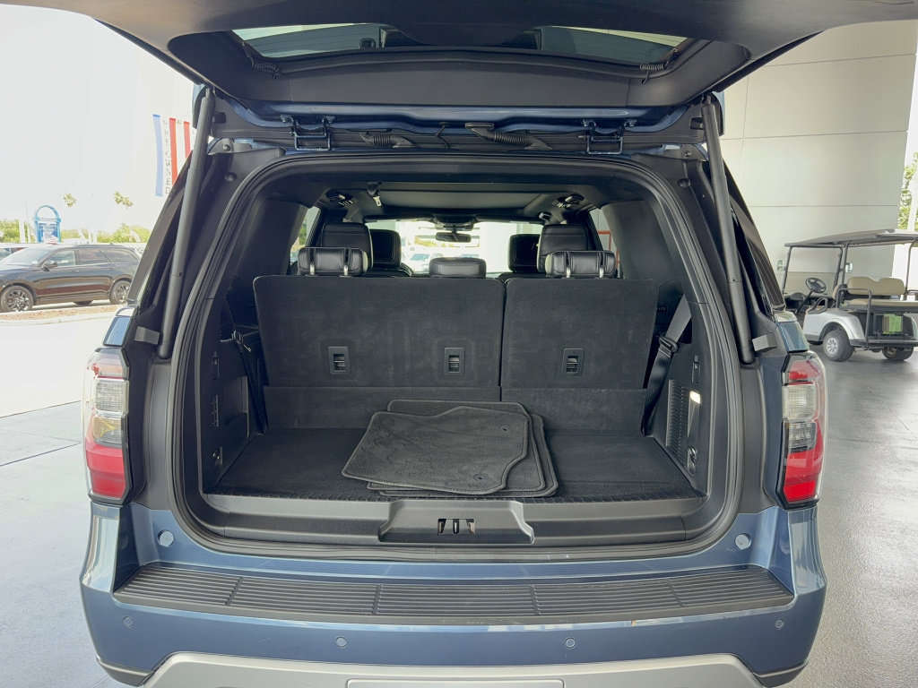 Certified 2019 Ford Expedition Limited w/ Equipment Group 302A RWD image 7