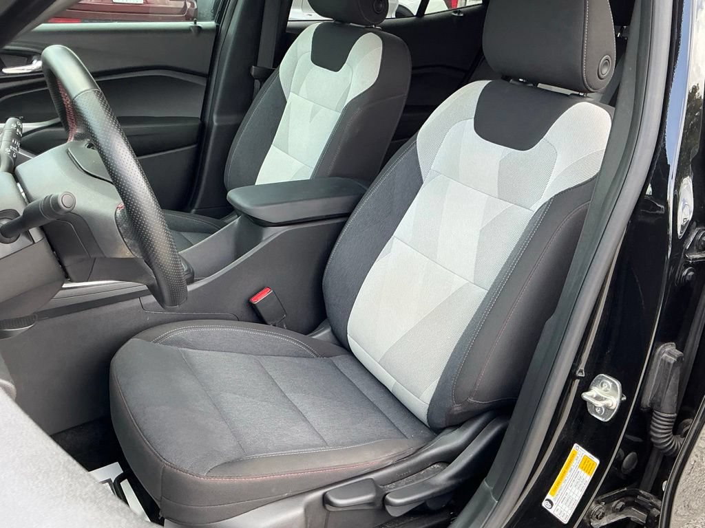 Used 2024 Chevrolet Trax RS FWD image 39