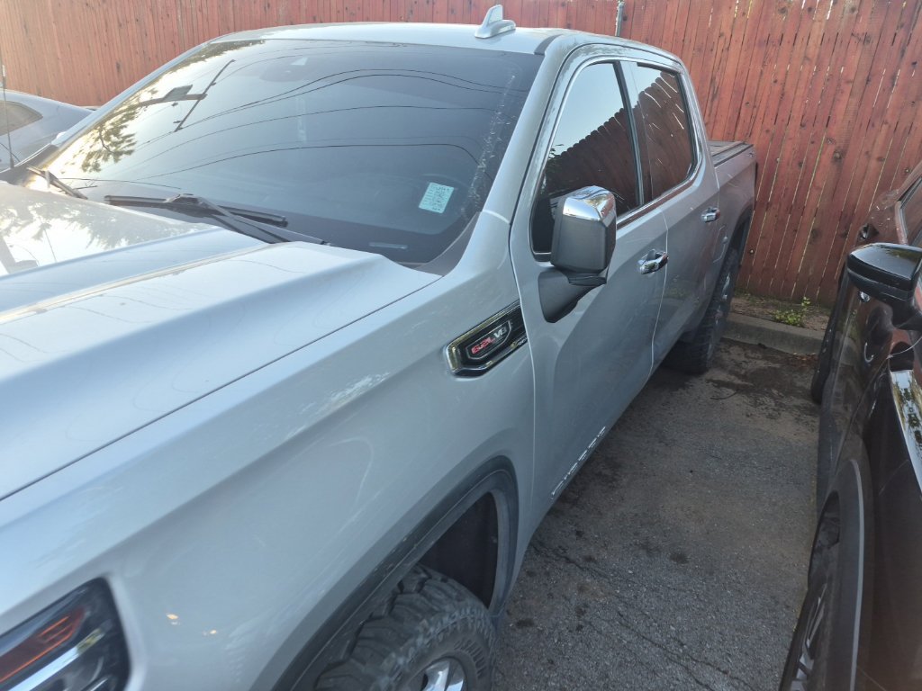 Used 2022 GMC Sierra 1500 SLT w/ SLT Premium Plus Package AWD/4WD image 6