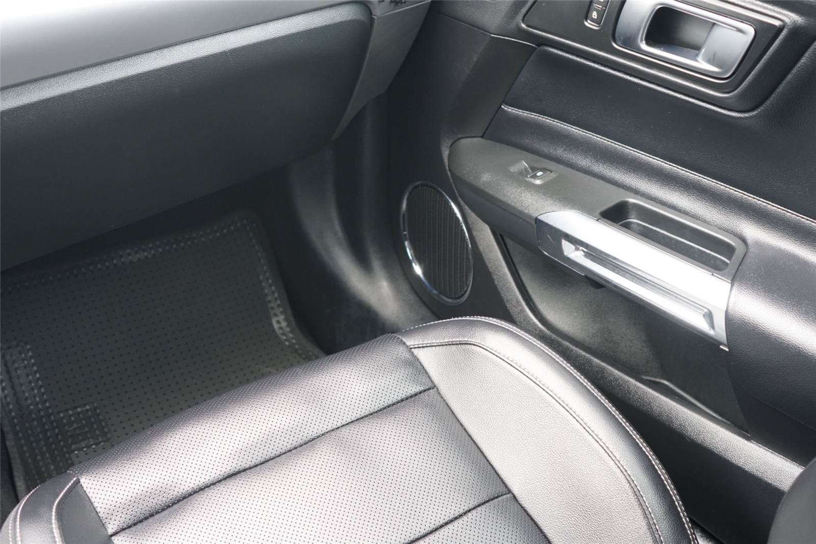 Certified 2021 Ford Mustang Premium RWD image 23