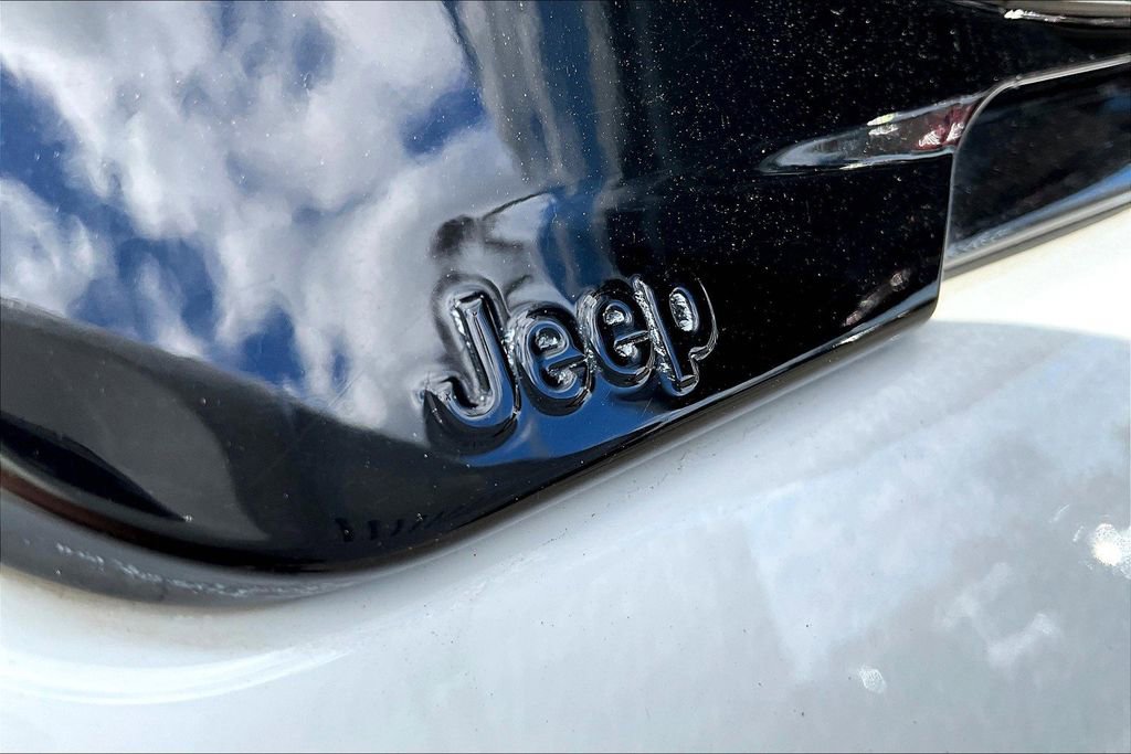 Used 2024 Jeep Grand Wagoneer L Series II w/ Quick Order Packagew 28T image 31