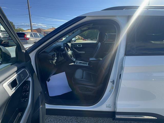 Certified 2023 Ford Explorer XLT w/ Equipment Group 202A AWD/4WD image 12
