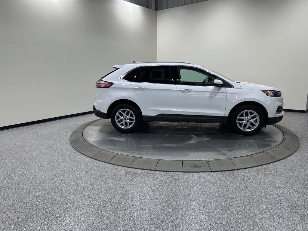 Certified 2022 Ford Edge SEL w/ Convenience Package image 6