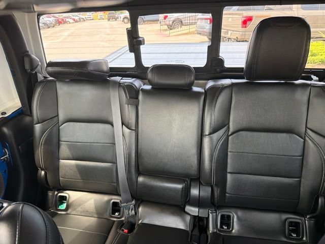 Used 2022 Jeep Gladiator Overland w/ Popular Equipment Package AWD/4WD image 18