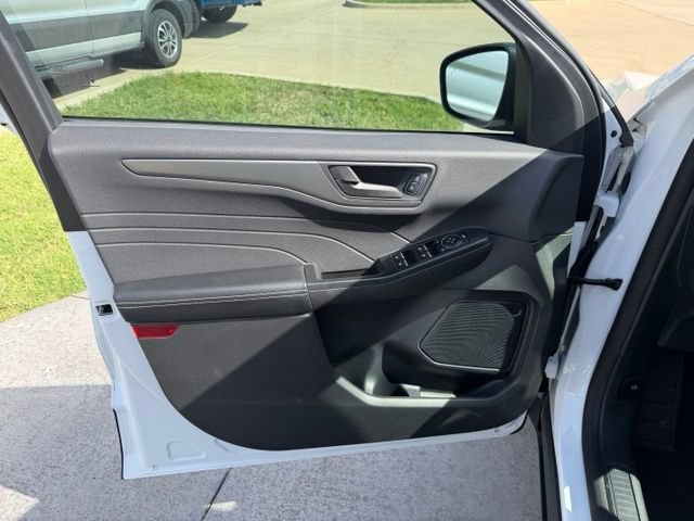 Certified 2024 Ford Escape Active FWD image 8