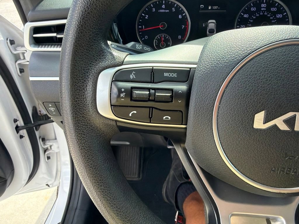 Used 2022 Kia K5 LXS FWD image 22