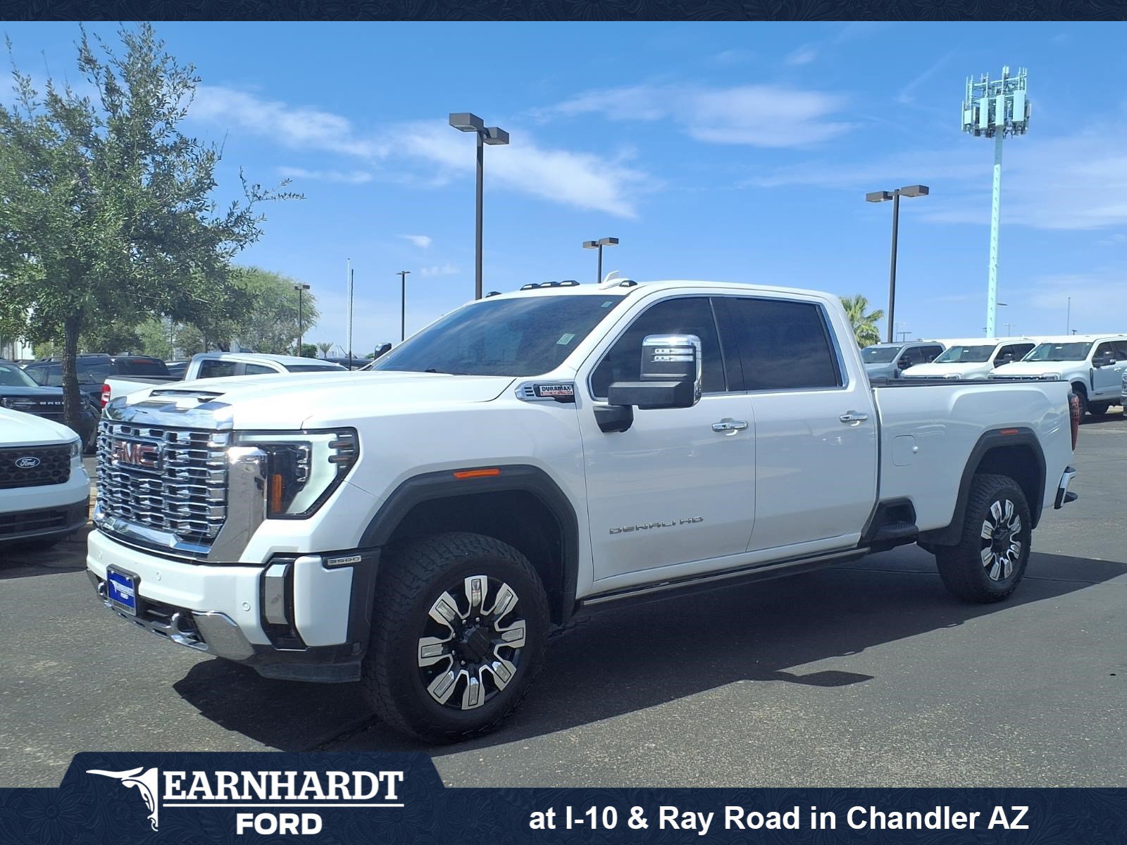 Used 2024 GMC Sierra 3500 Denali w/ Technology Package AWD/4WD image 1