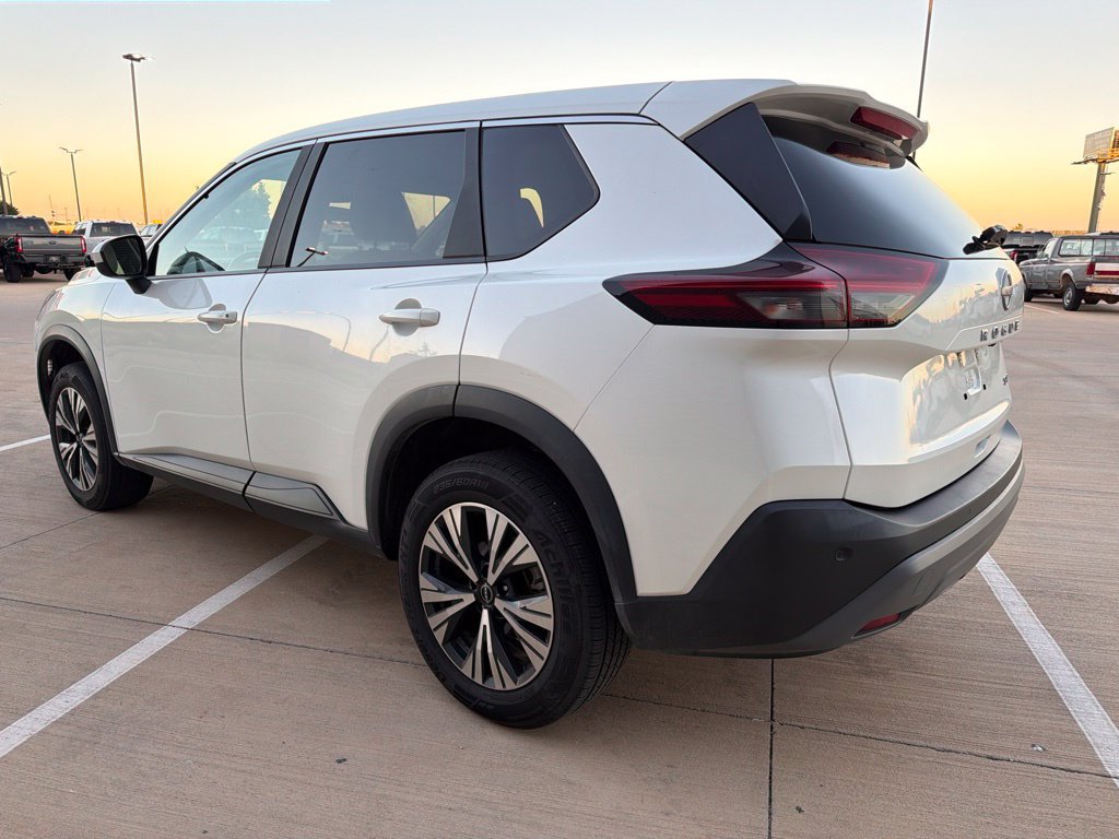 Used 2023 Nissan Rogue SV FWD image 5