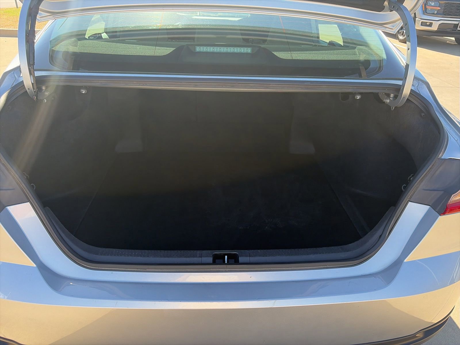 Used 2025 Toyota Camry LE image 26