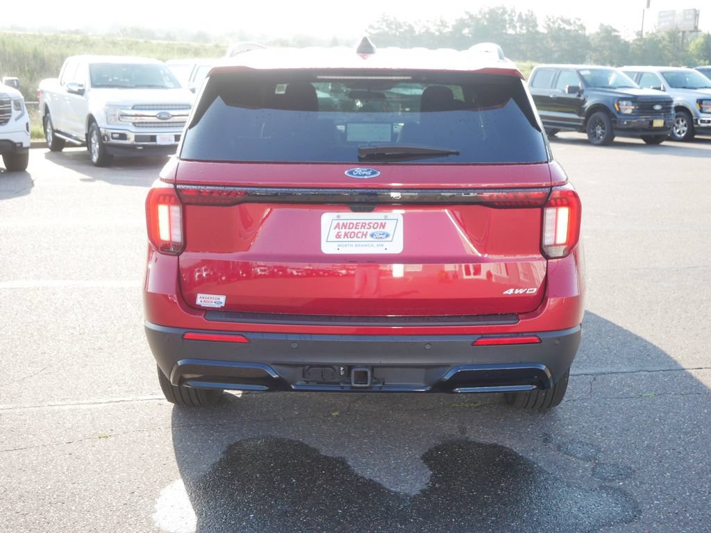 Certified 2025 Ford Explorer ST-Line AWD/4WD image 7