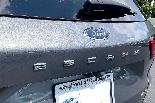 Certified 2023 Ford Escape ST-Line w/ Tech Pack #1 AWD/4WD image 8