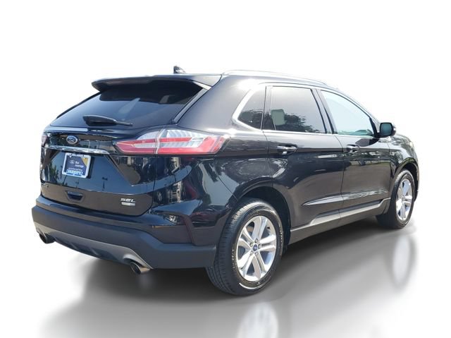 Certified 2020 Ford Edge SEL w/ Cold Weather Package AWD/4WD image 4