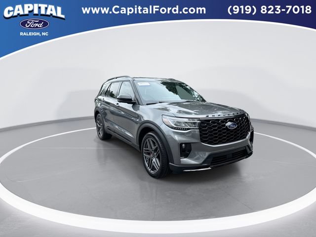 Certified 2025 Ford Explorer ST-Line w/ Premium Package RWD image 2