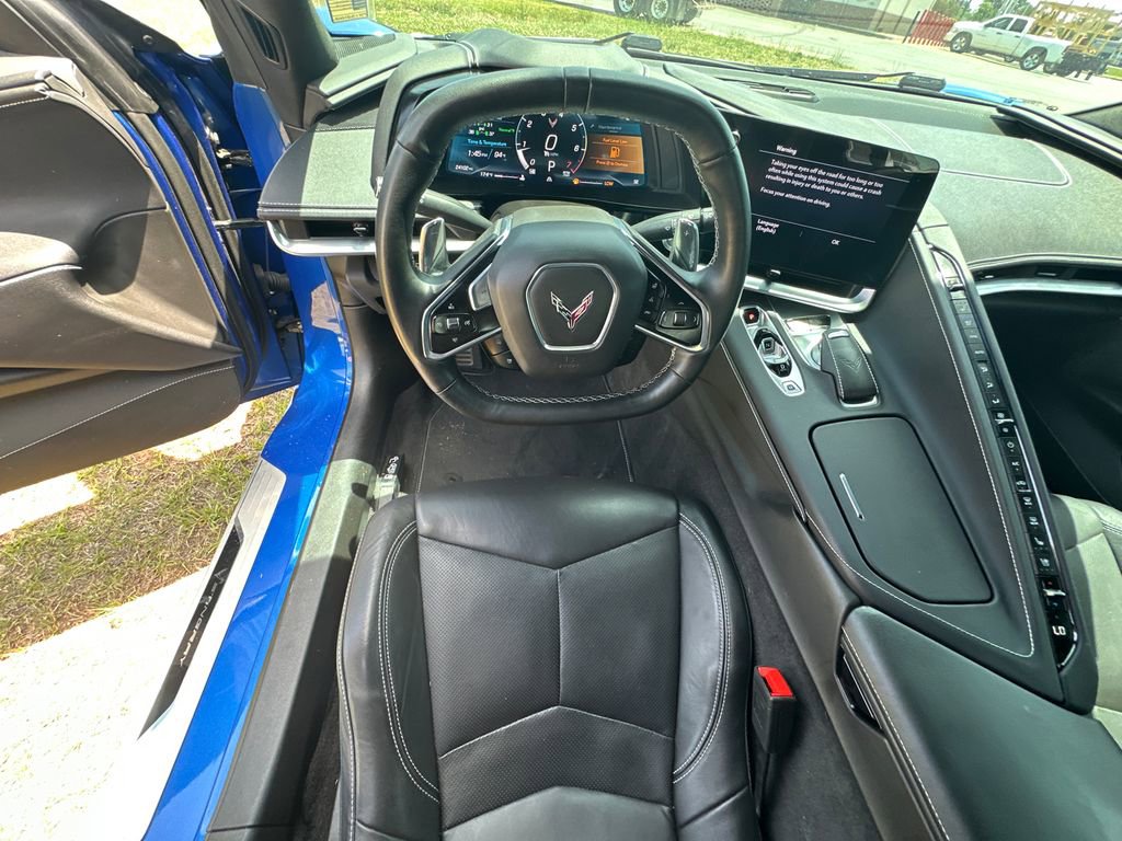 Used 2023 Chevrolet Corvette Stingray Preferred Cpe RWD image 18
